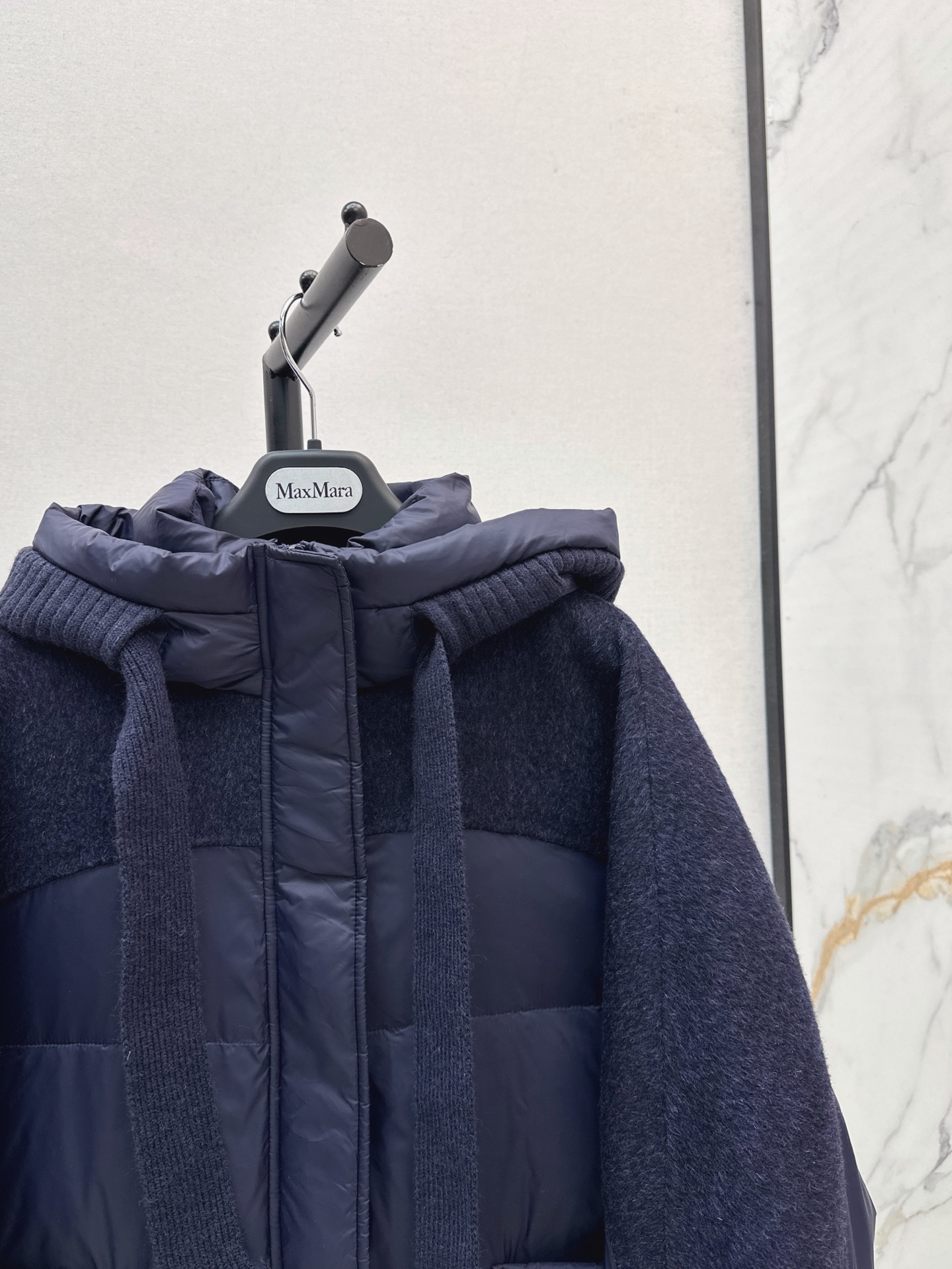 Max 26fw knit contract hooded down jacket