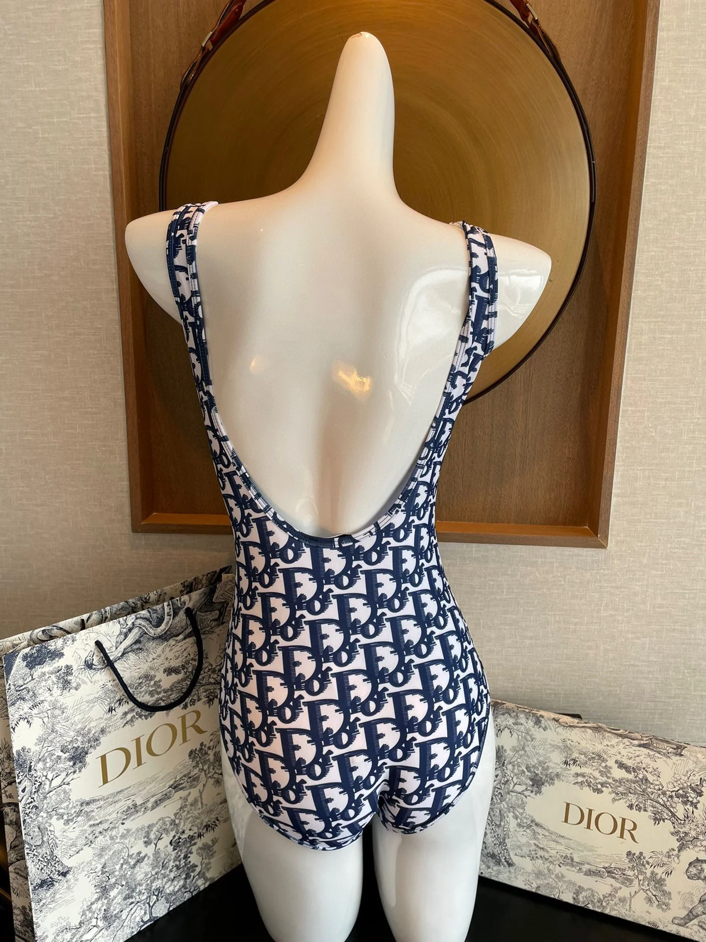 D swimsuit