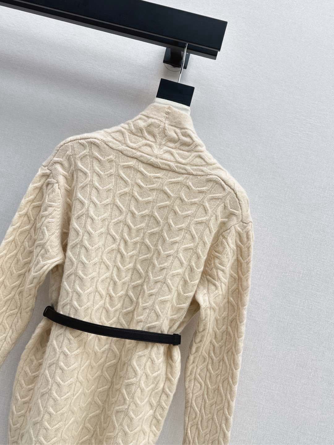 Her 26fw belted cardigan
