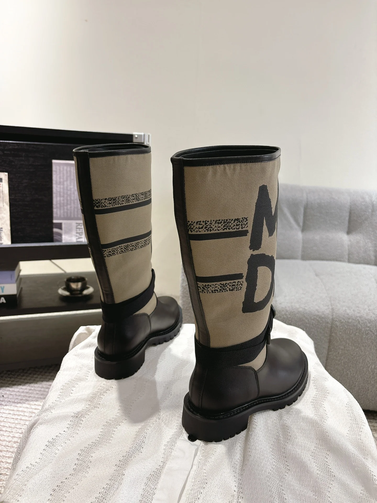 CD 25fw half boots