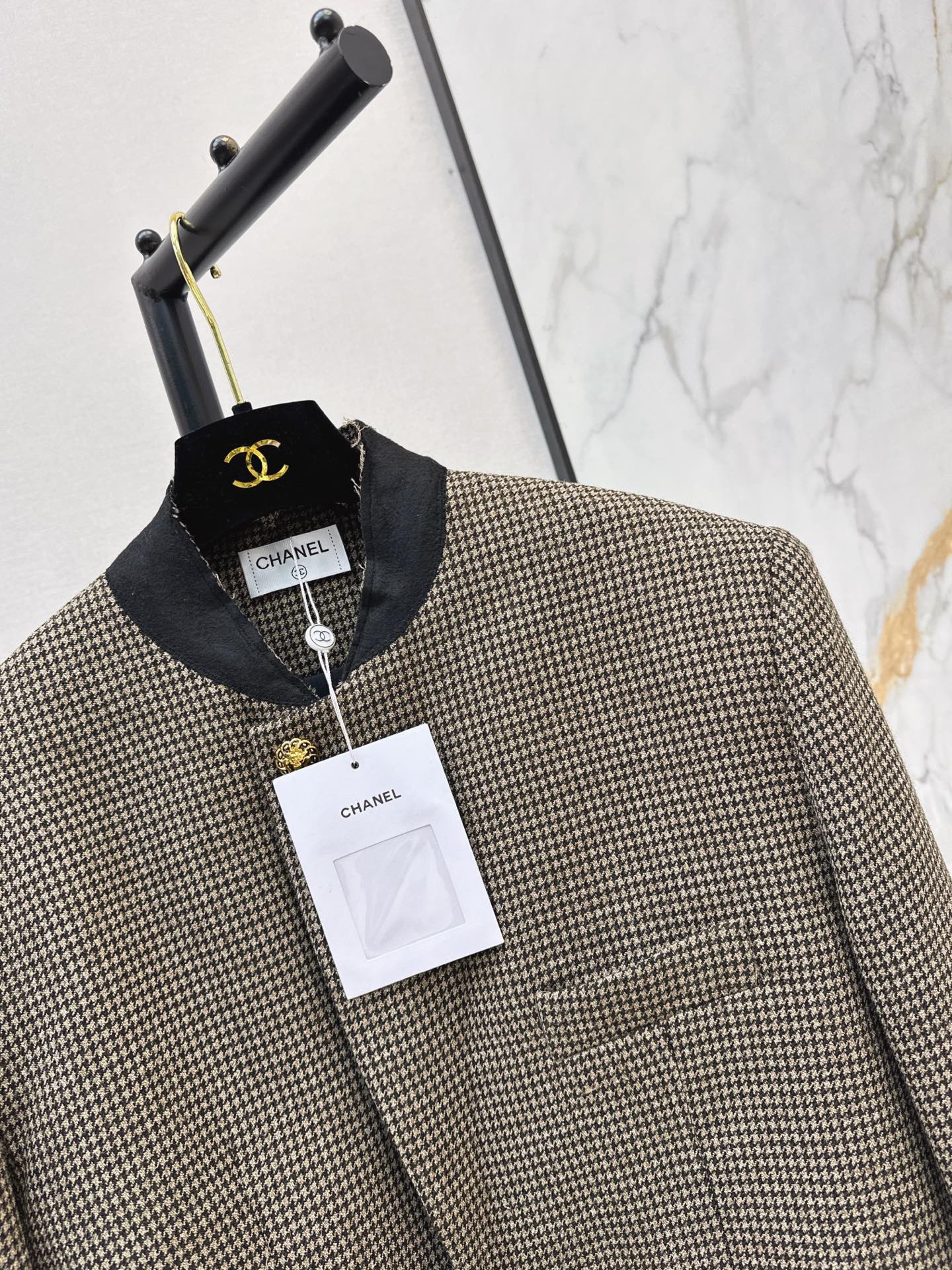 Chan 26fw cropped houndstooth jacket