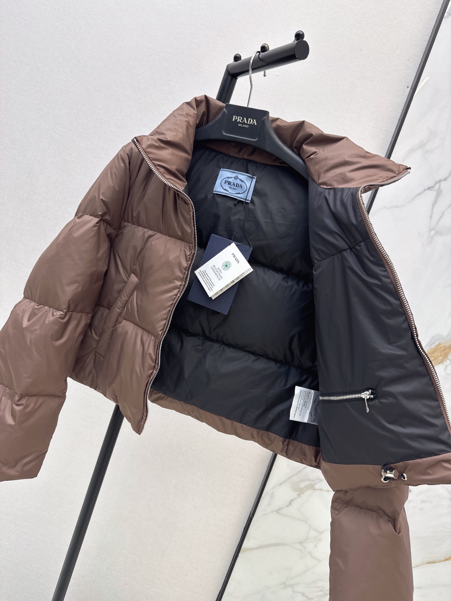Pra 26fw cropped down jacket
