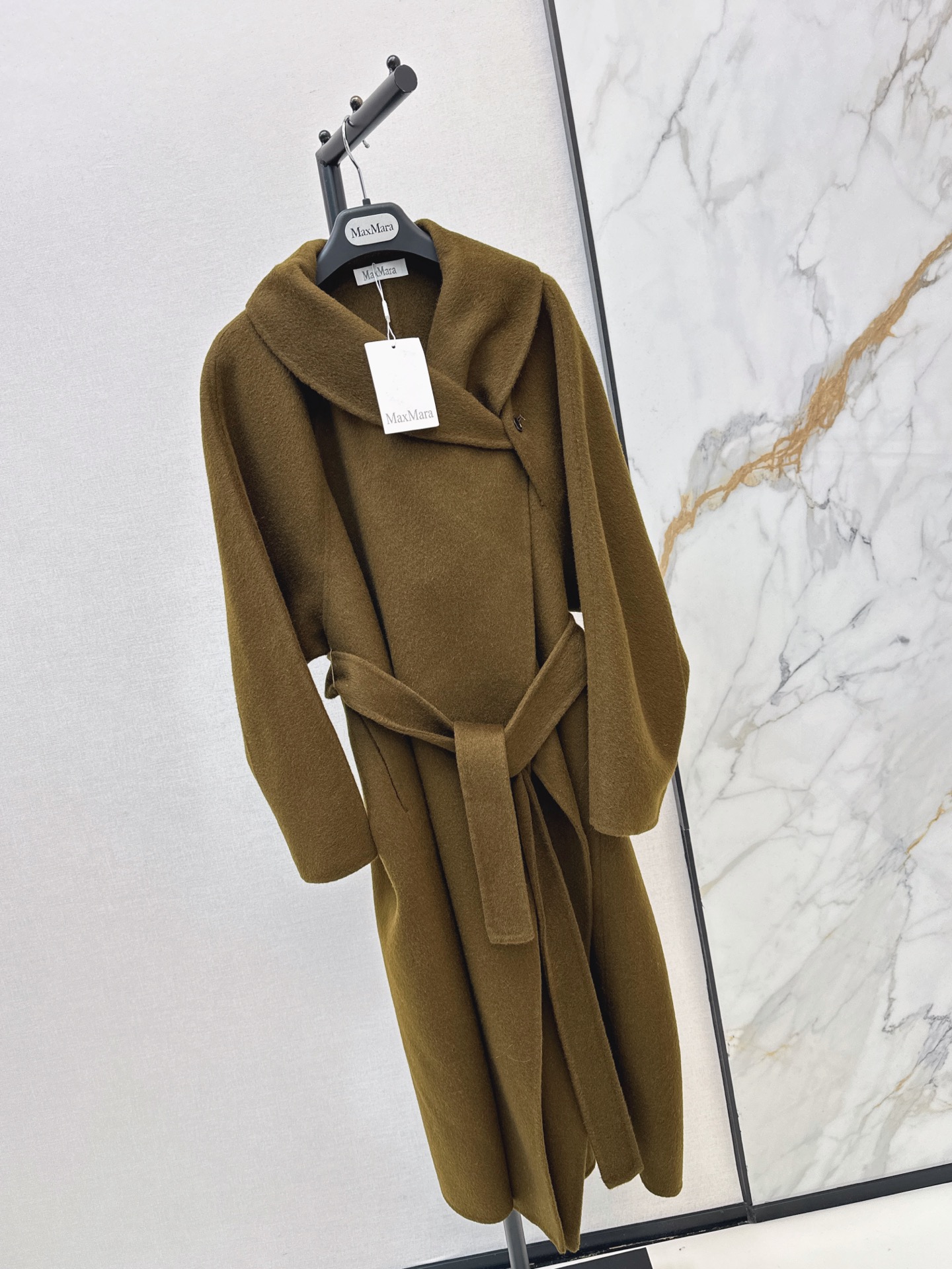 Max 26fw woolen belted overcoats