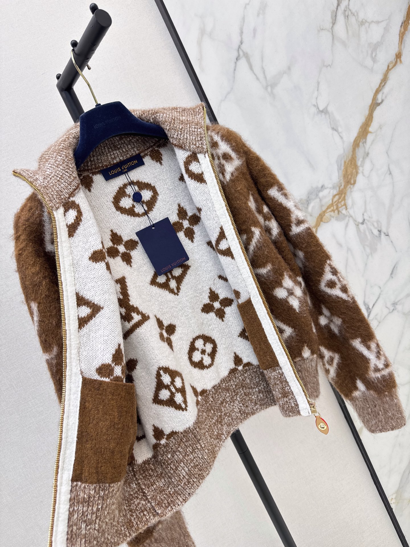 Loui 26fw jacquard zipper cardigan