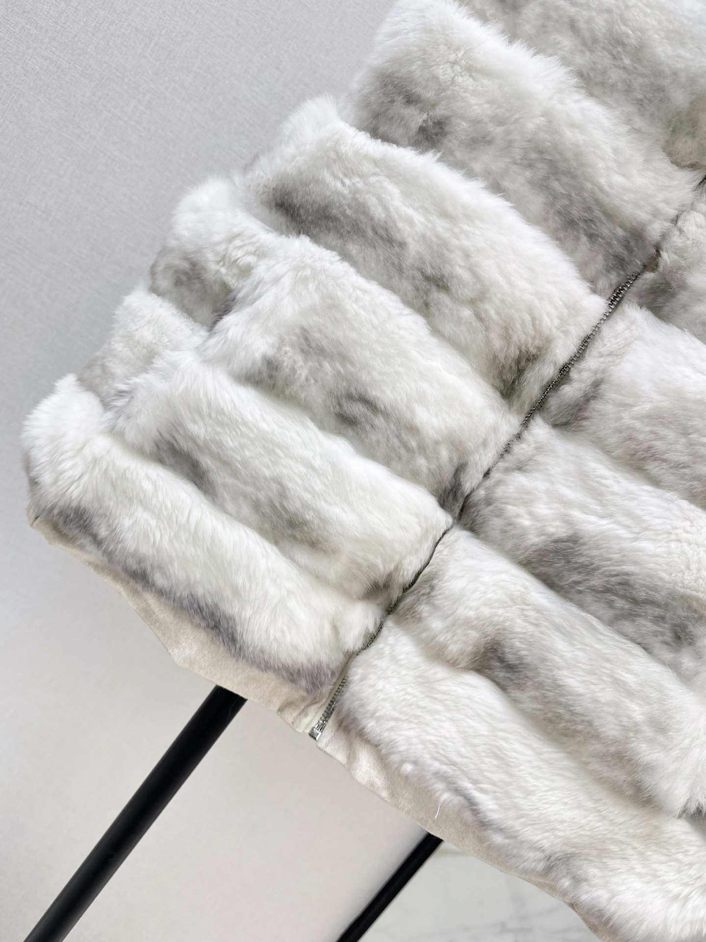 Sain 26fw reversible fur vest jacket
