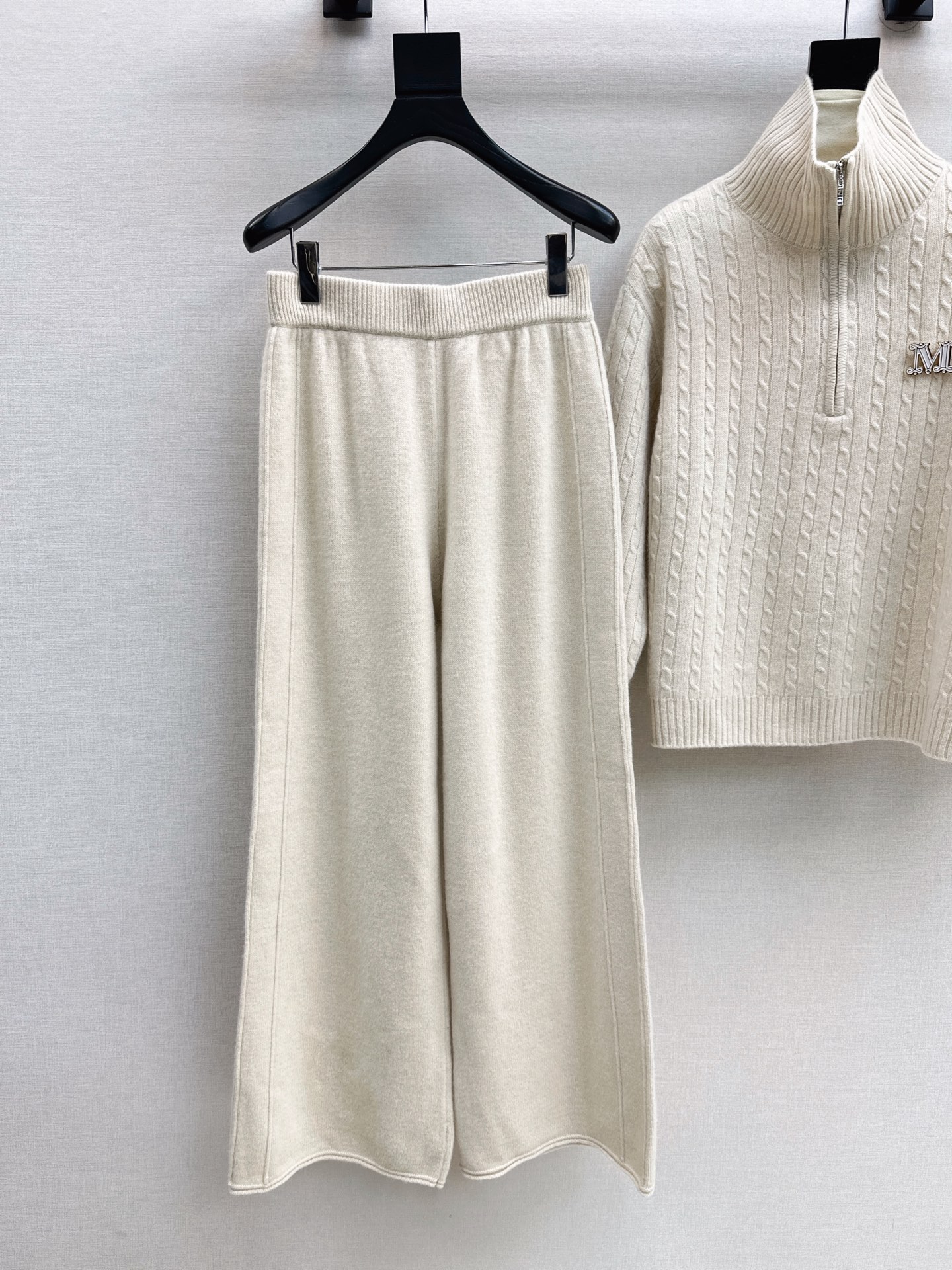 Max 26fw wool sweater pants sets