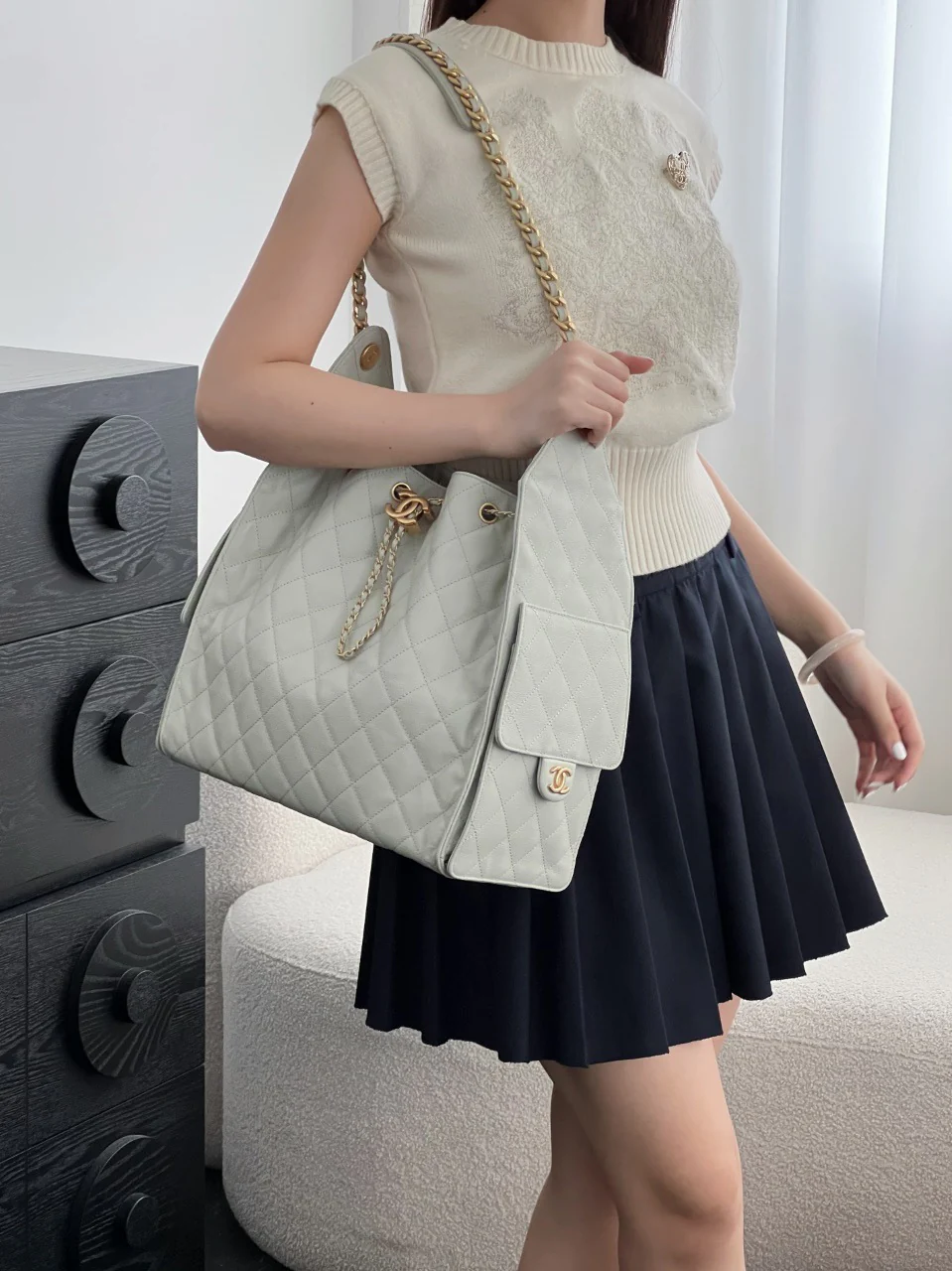 Chan 25B hobo bags