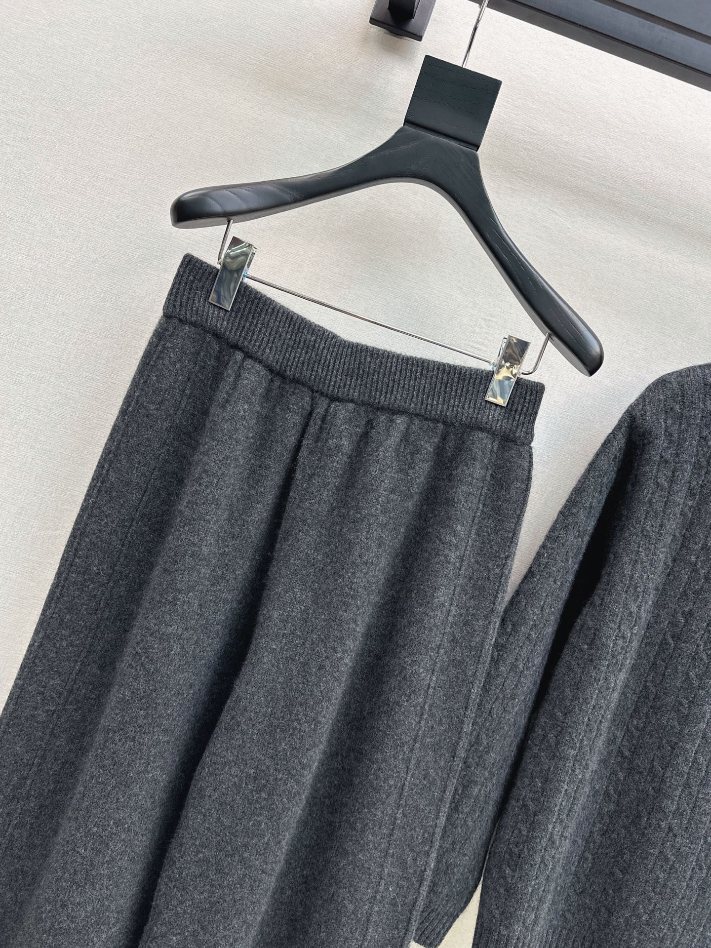 Max 26fw wool sweater pants sets
