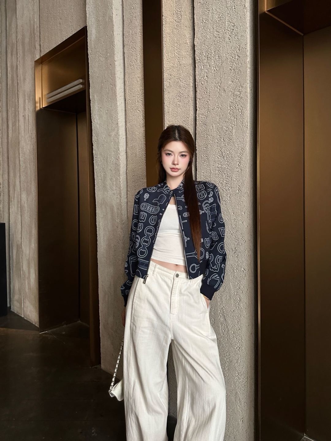 Her 26fw reversible print jacket
