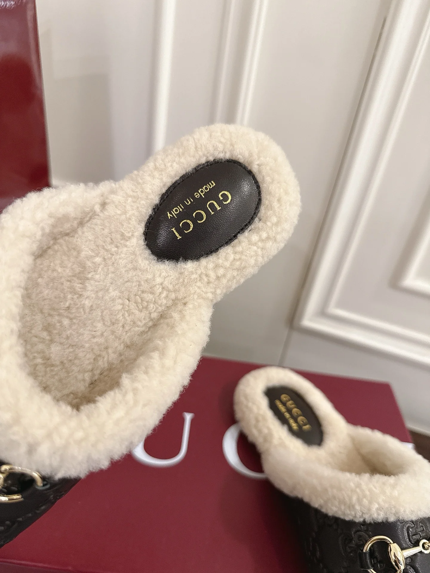 Guc 25fw mules shoes