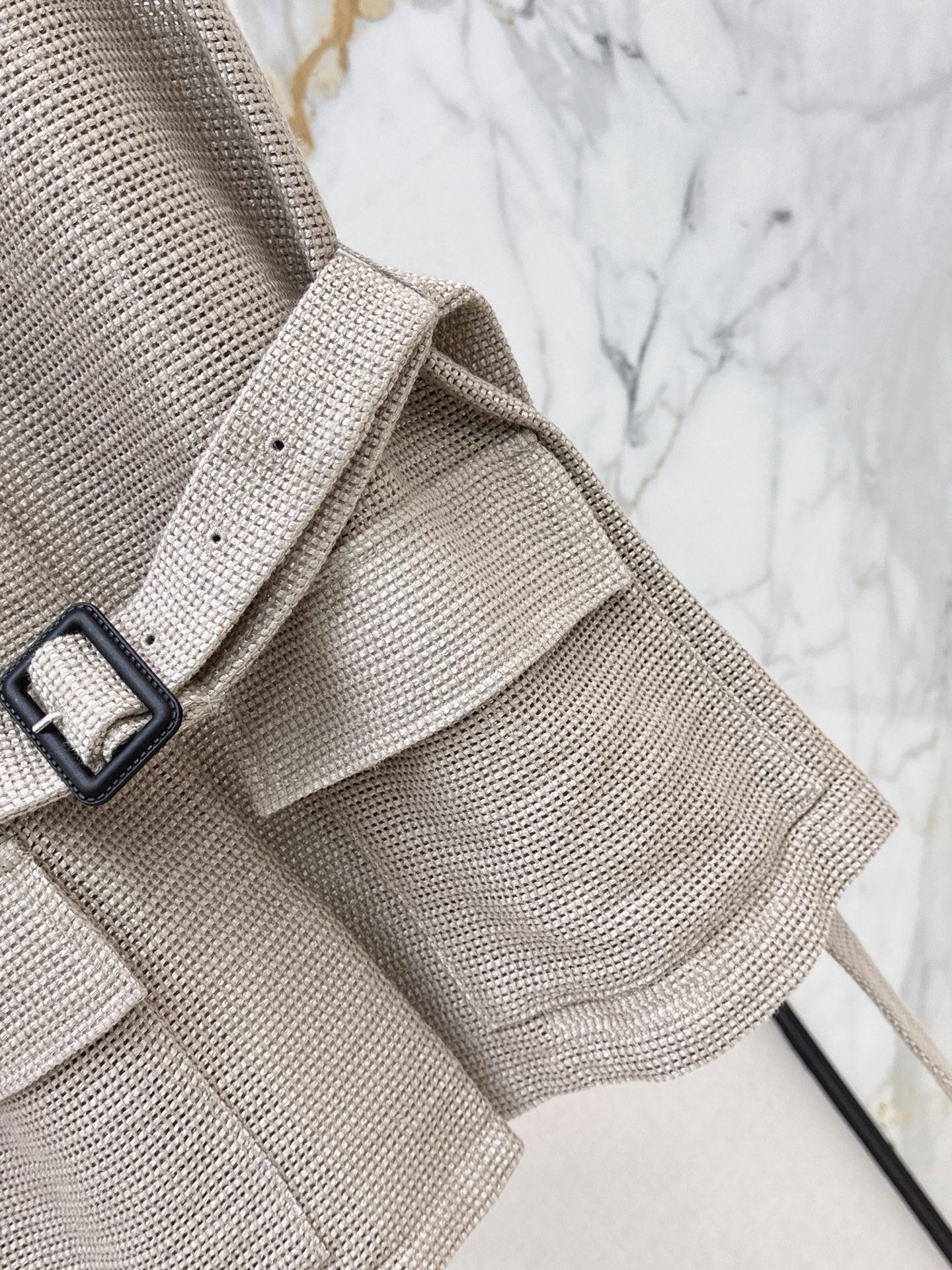 ES 26ss belted vest jacket