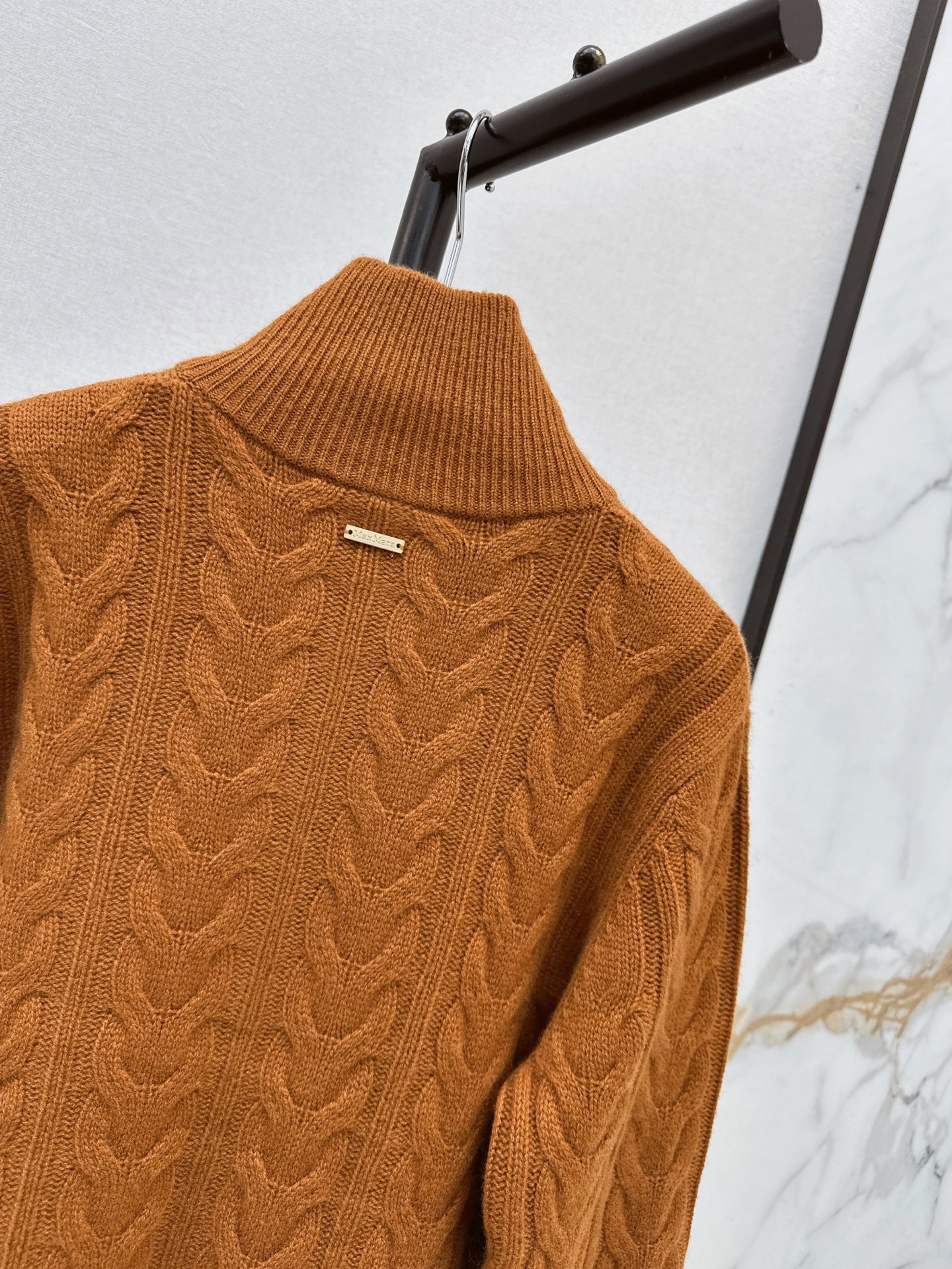 Max 26fw cable half-zip knit sweater