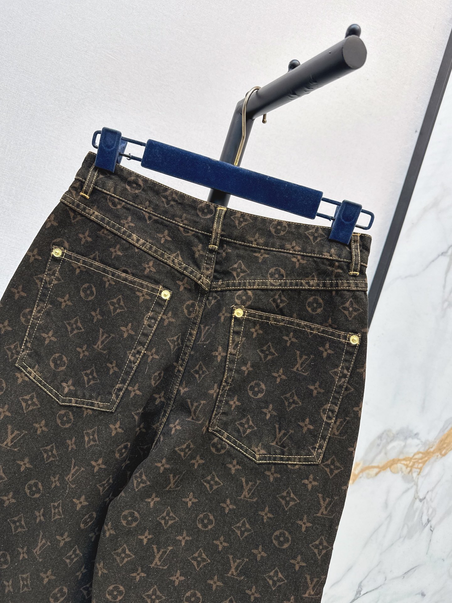 Loui 26fw cropped denim pants