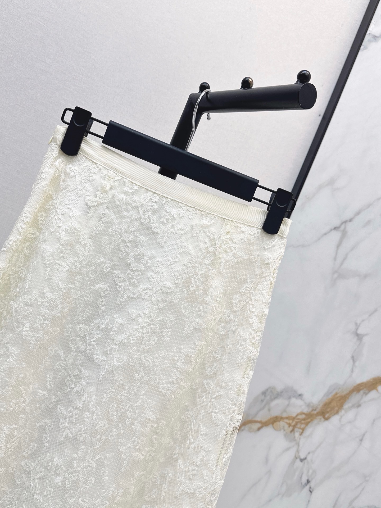 CD 26ss lace midi skirt