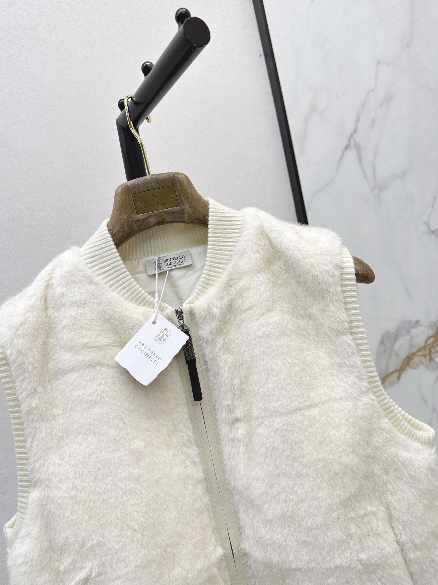 Brun 26fw down vest