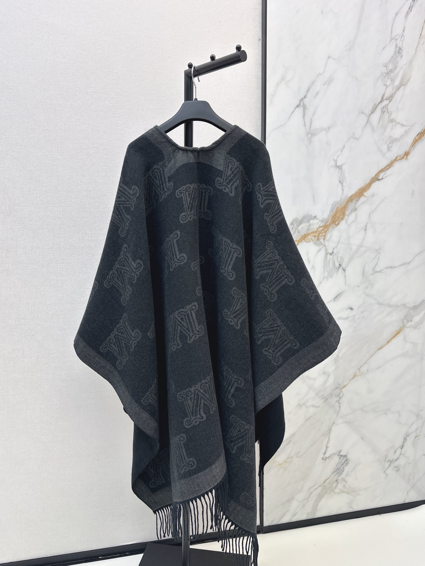 Max 26fw wool shawls