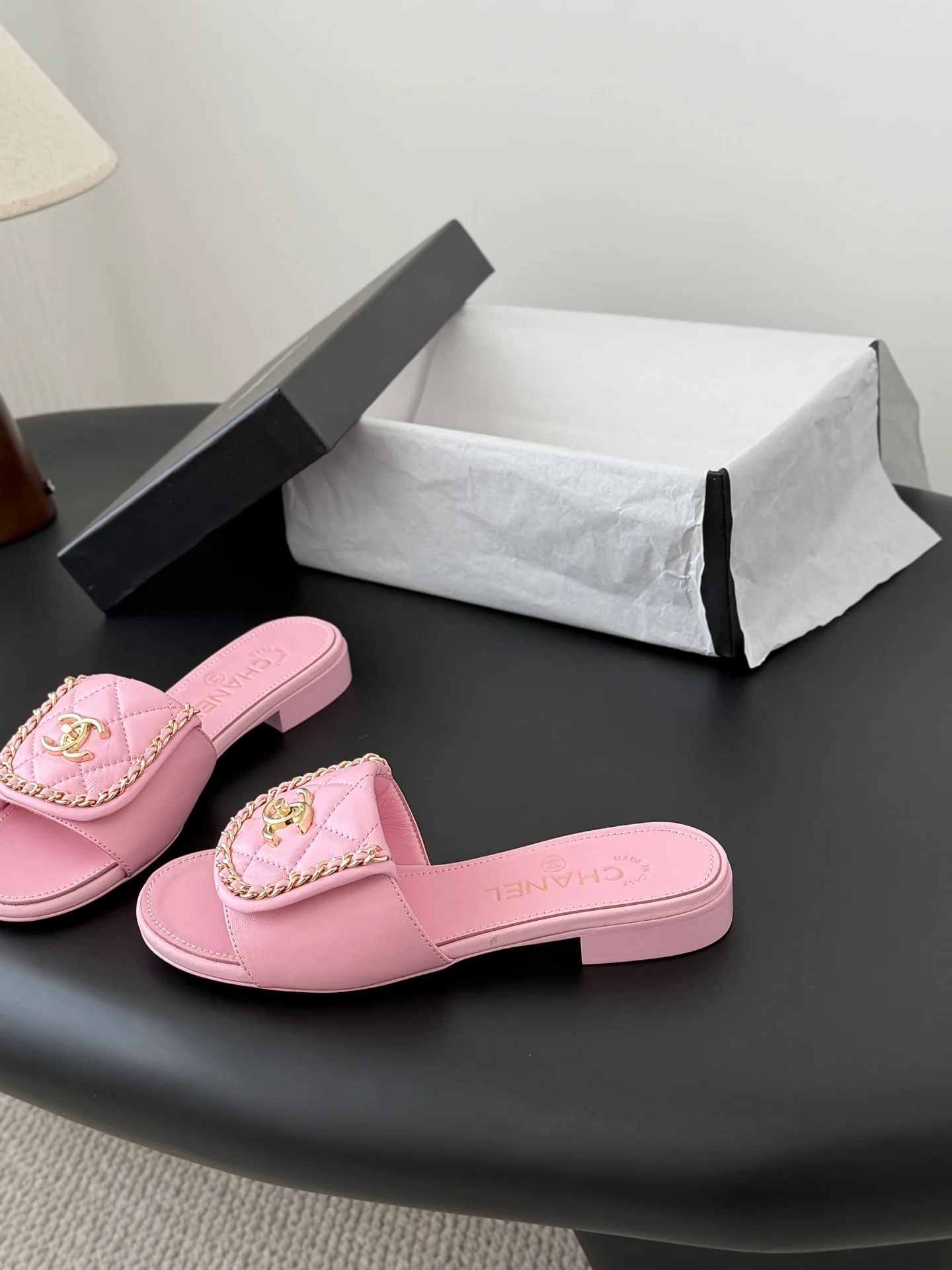 Chan 26ss sandals