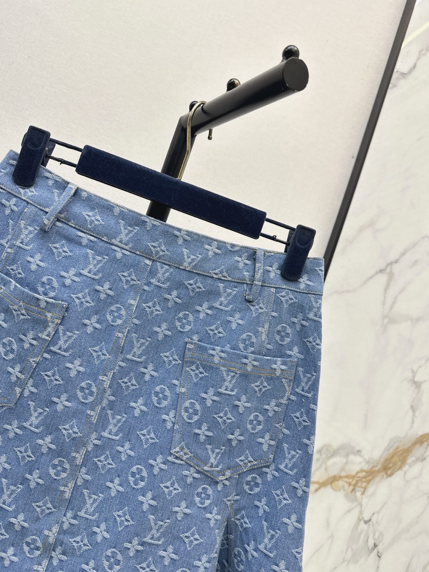 Loui 26fw denim skirt
