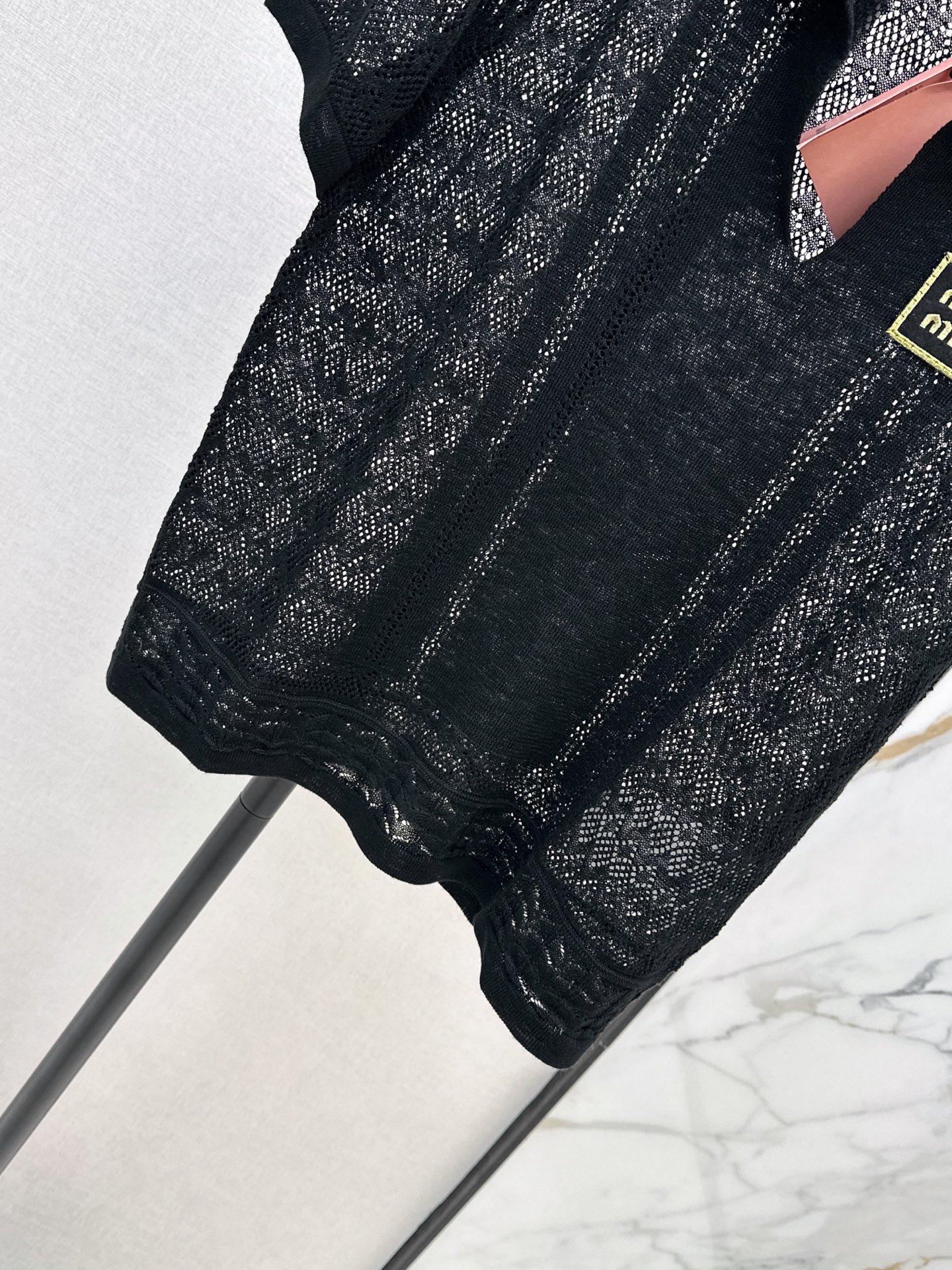 Miu 26fw hoolow lace knit top