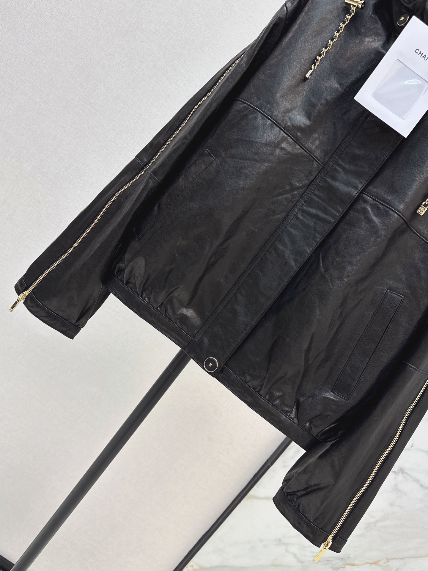 Chan 26ss leather hooded jacket