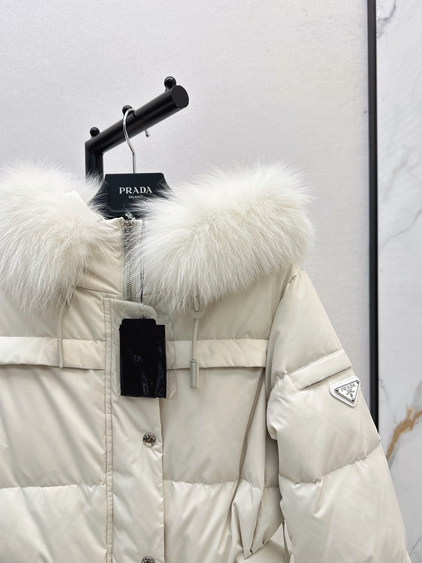 Pra 26fw hooded down jacket