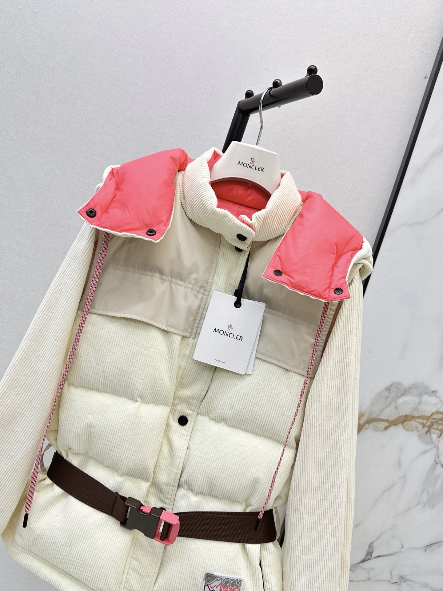 Monc 26fw hooded deatchable down jacket