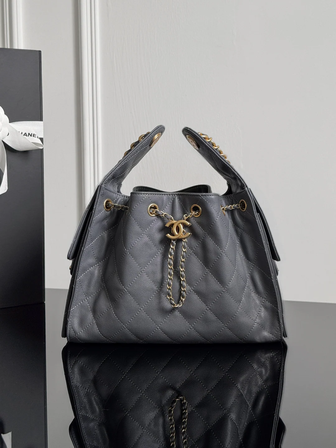 Chan 25B hobo bags