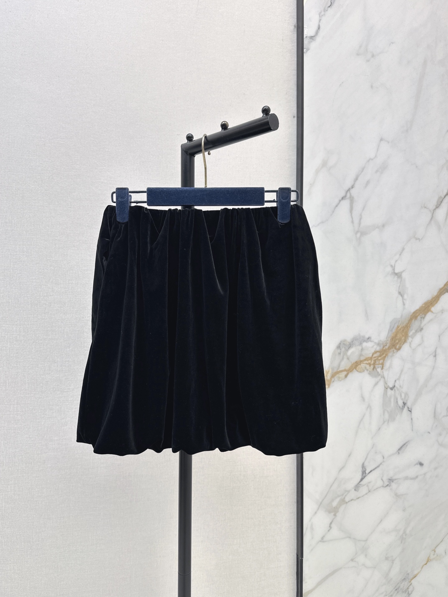 Loui 26fw velvet skirt