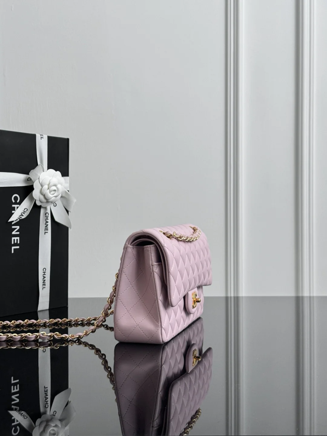 Chan cf25 chain shoulder bag