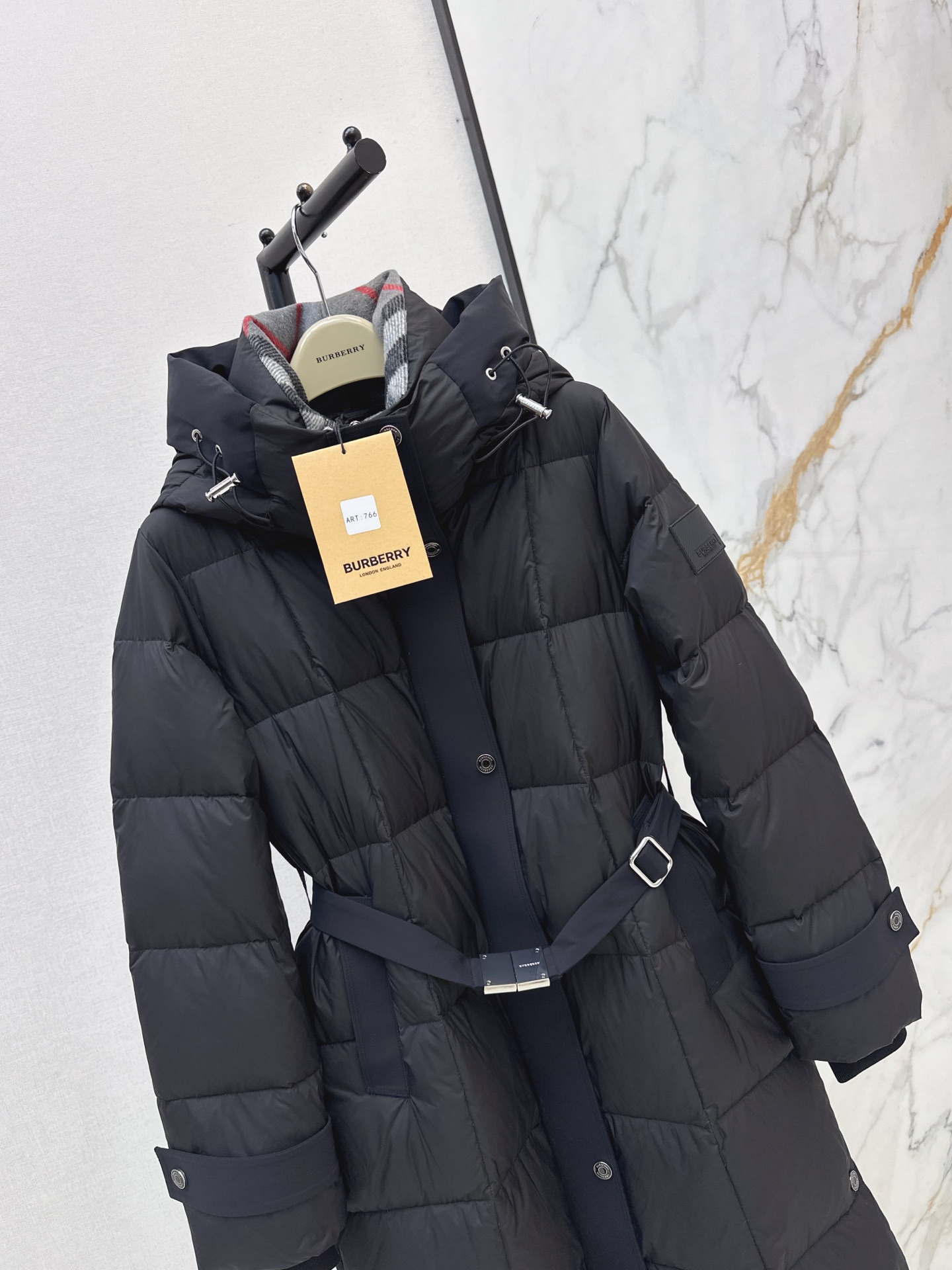 Bur 26fw hooded down jacket