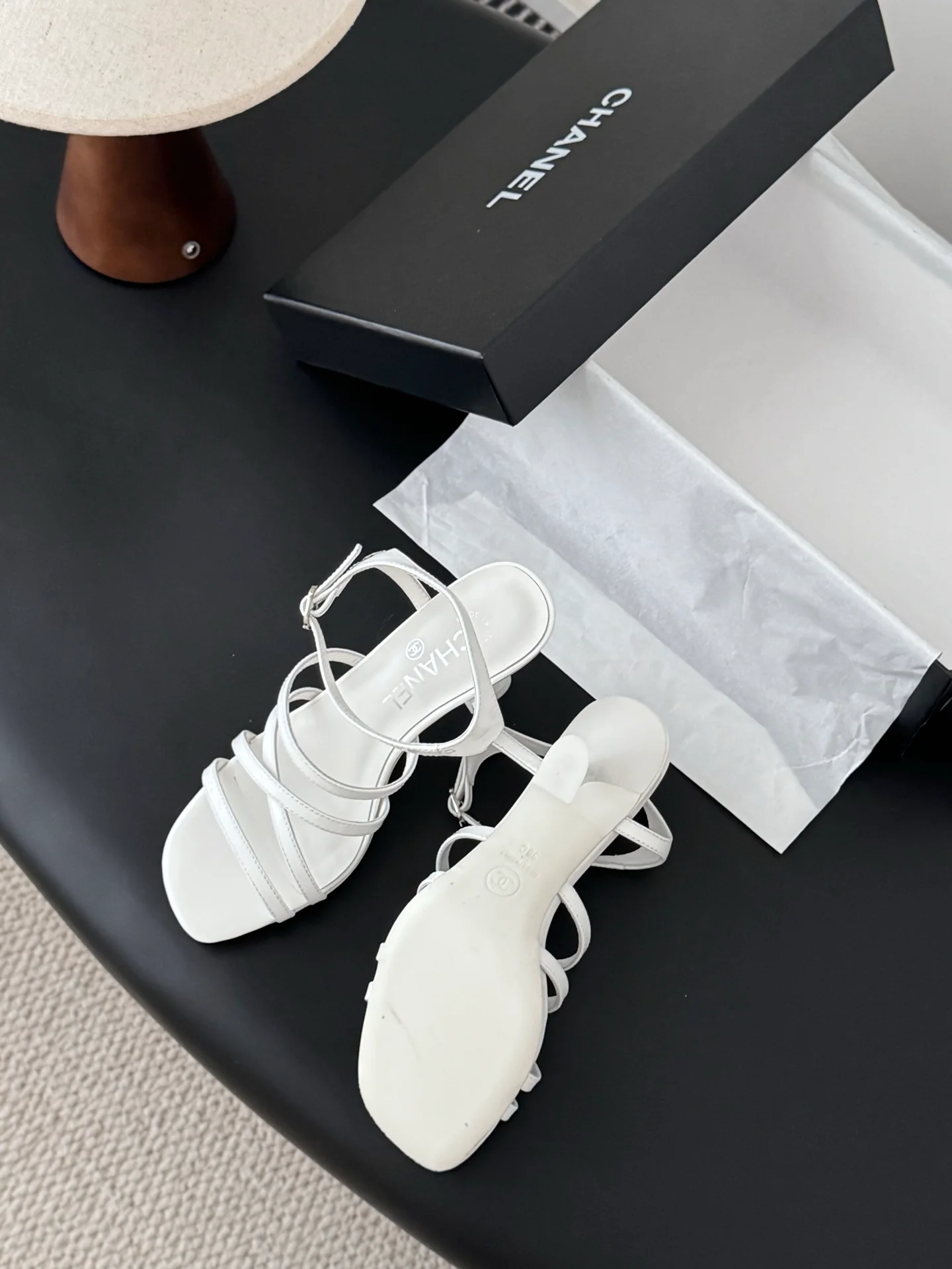 Chan 25fw high heel sandals