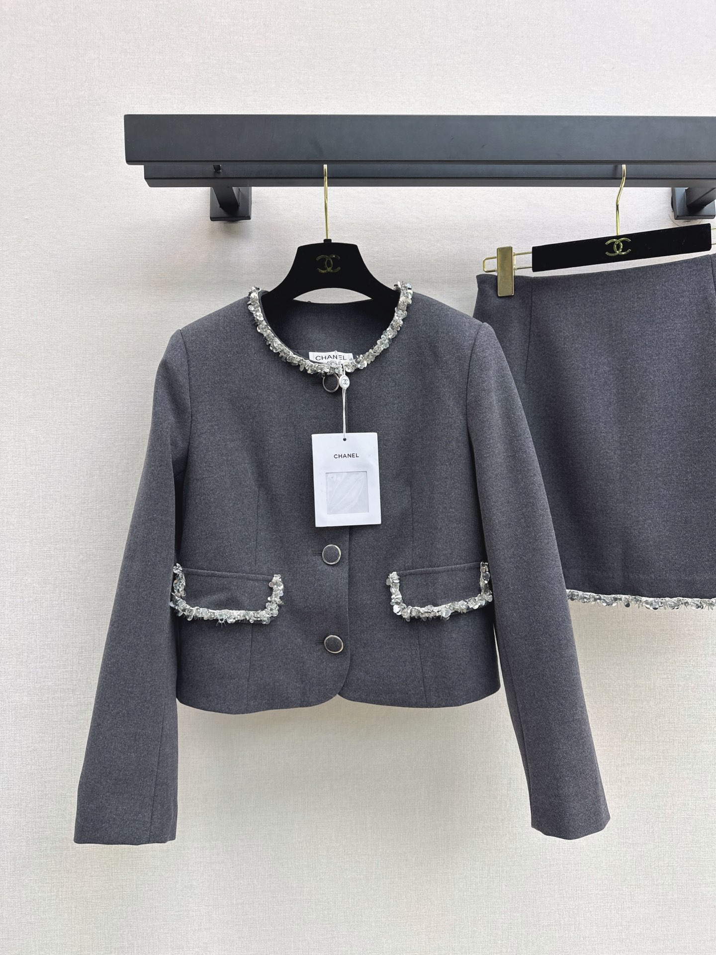 Chan 26fw deading cropped jacket mini skirt sets