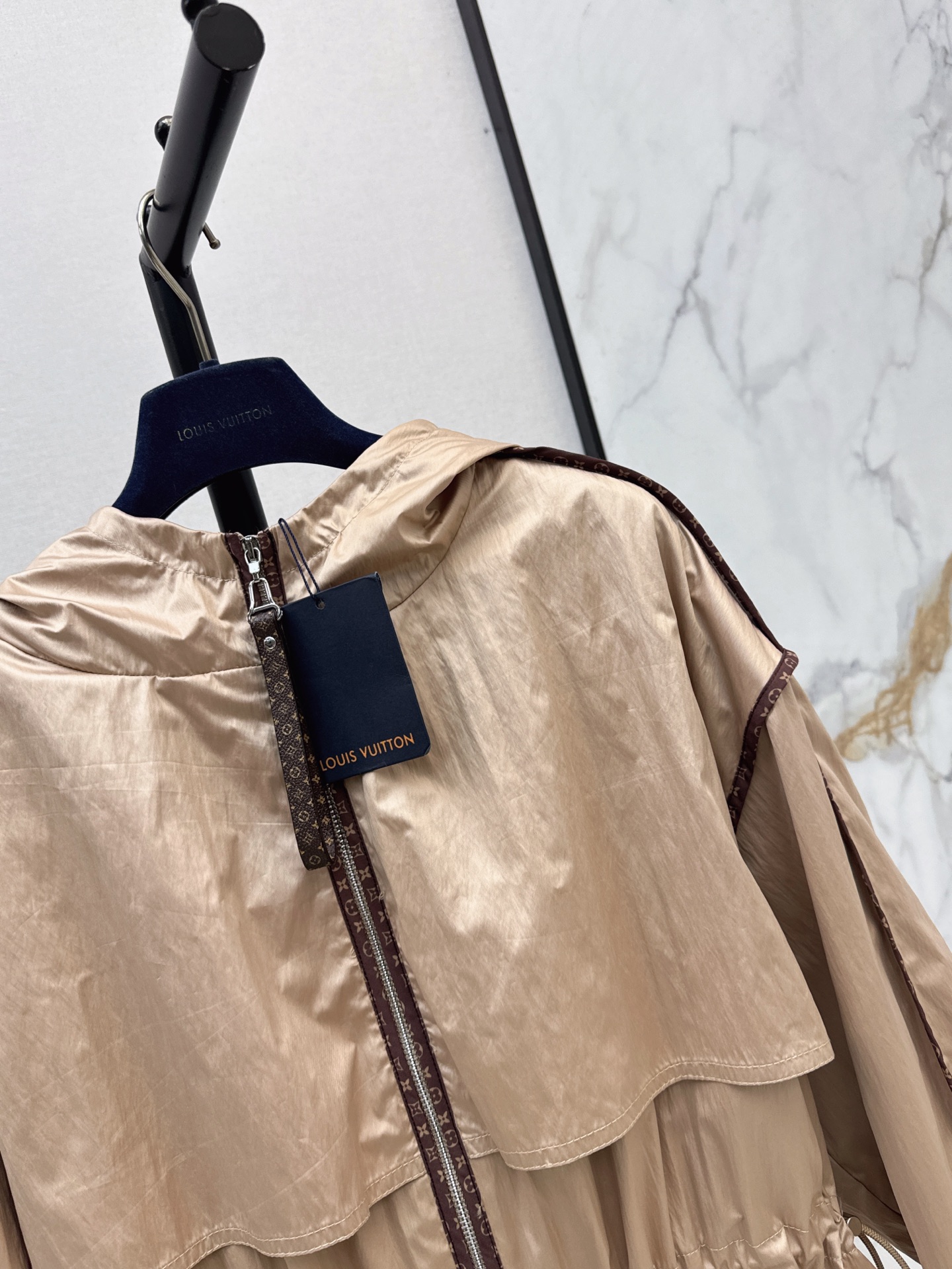 Loui 26fw hooded jacket