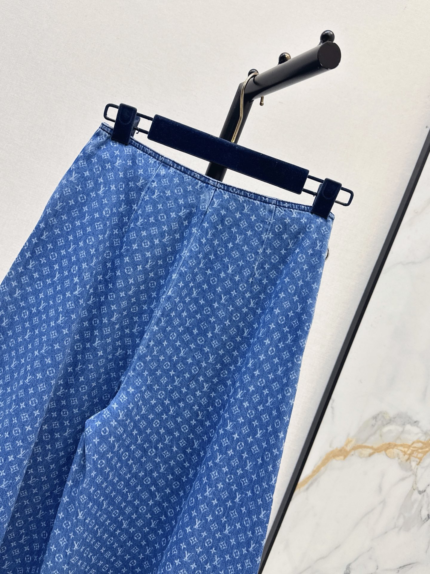 Loui 26ss wide-leg jeans
