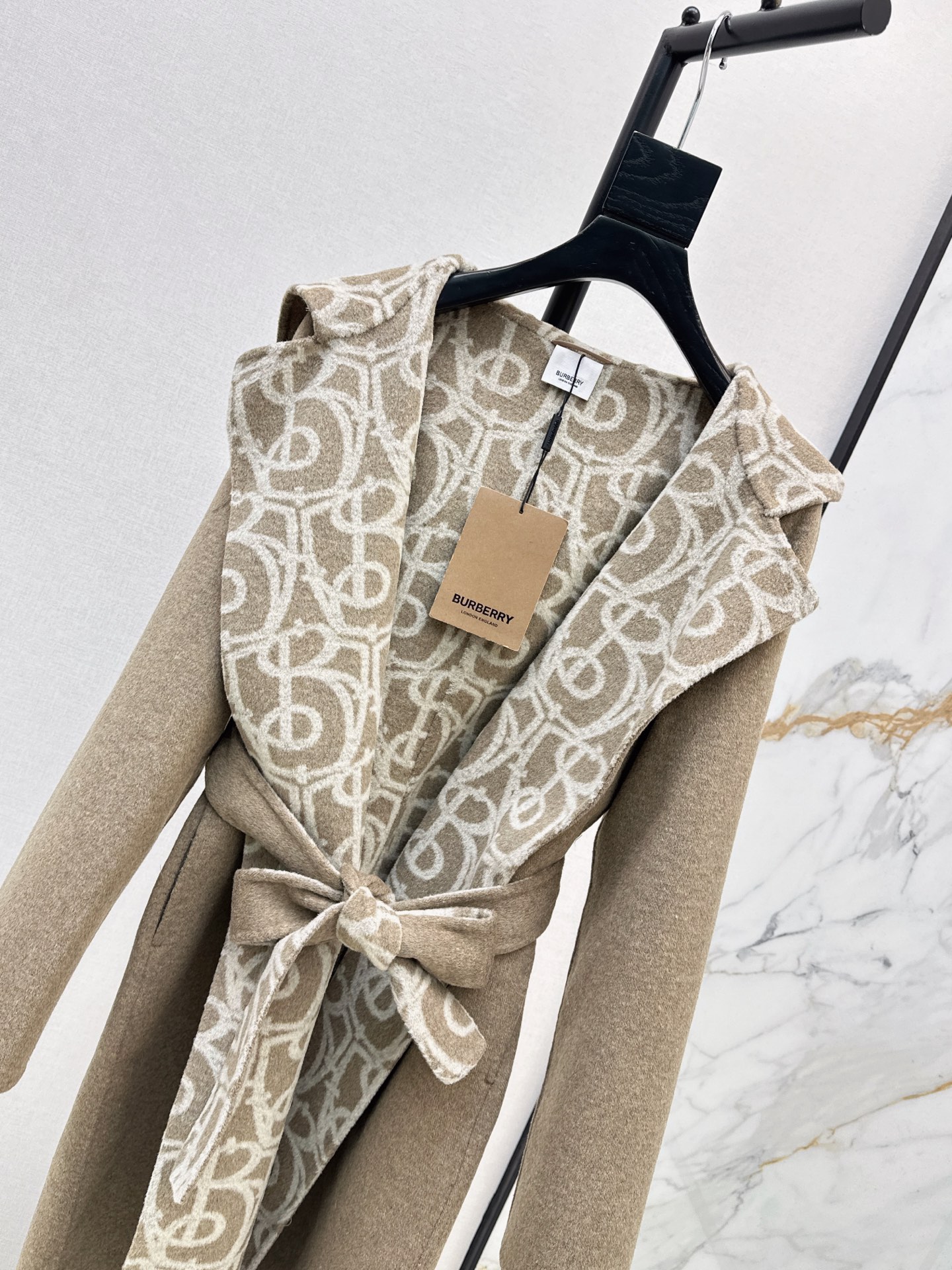 Bur 26fw woolen hooded overcoats