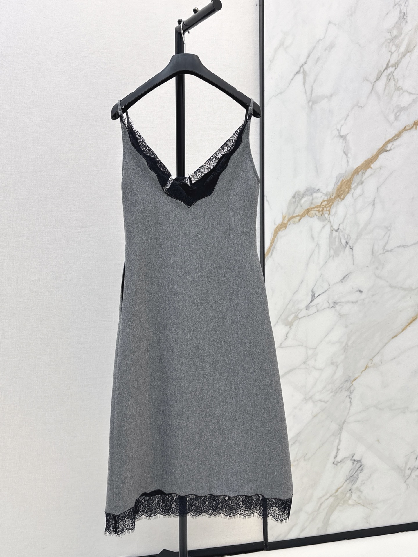 CD 26fw lace trim slip dress