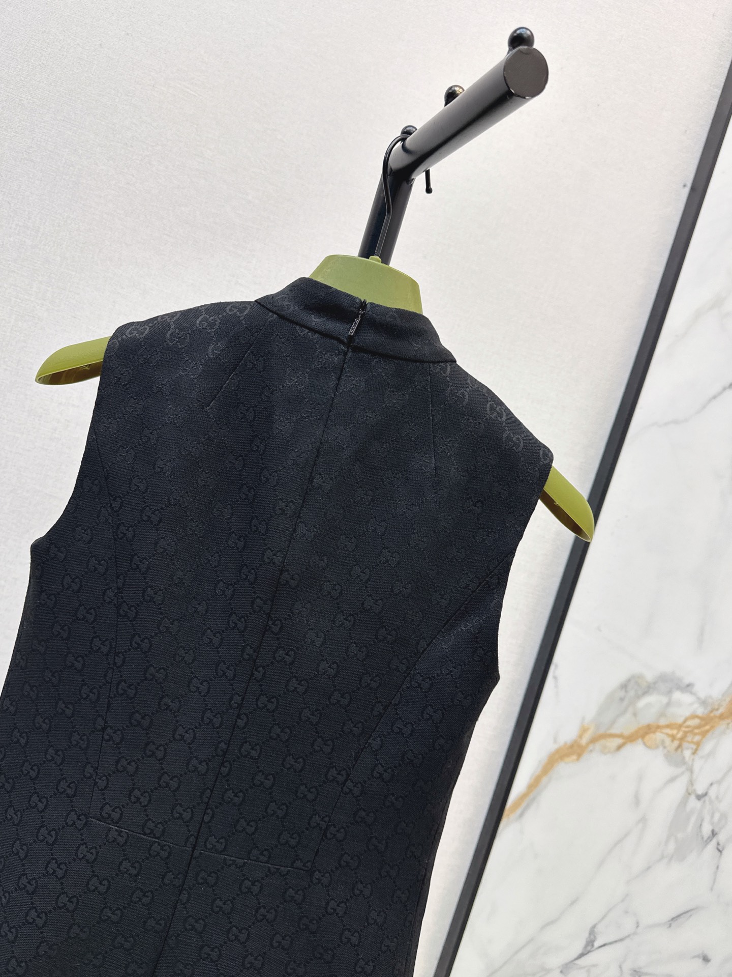 Guc 26fw sleeveless jacquard dress