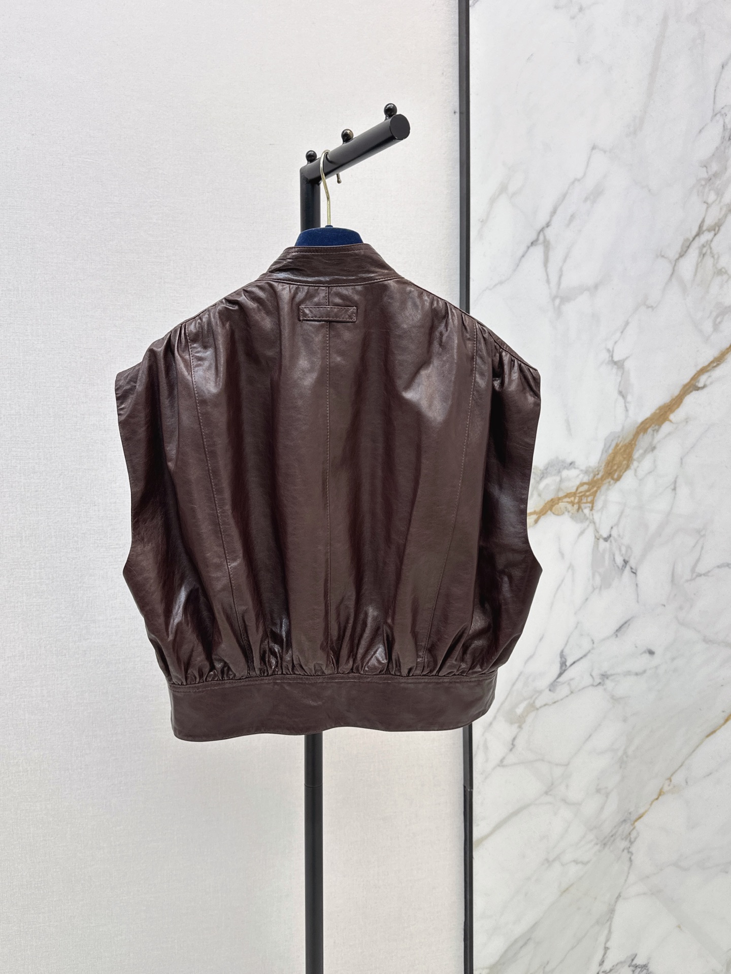 Loui 26fw leather vest jacket