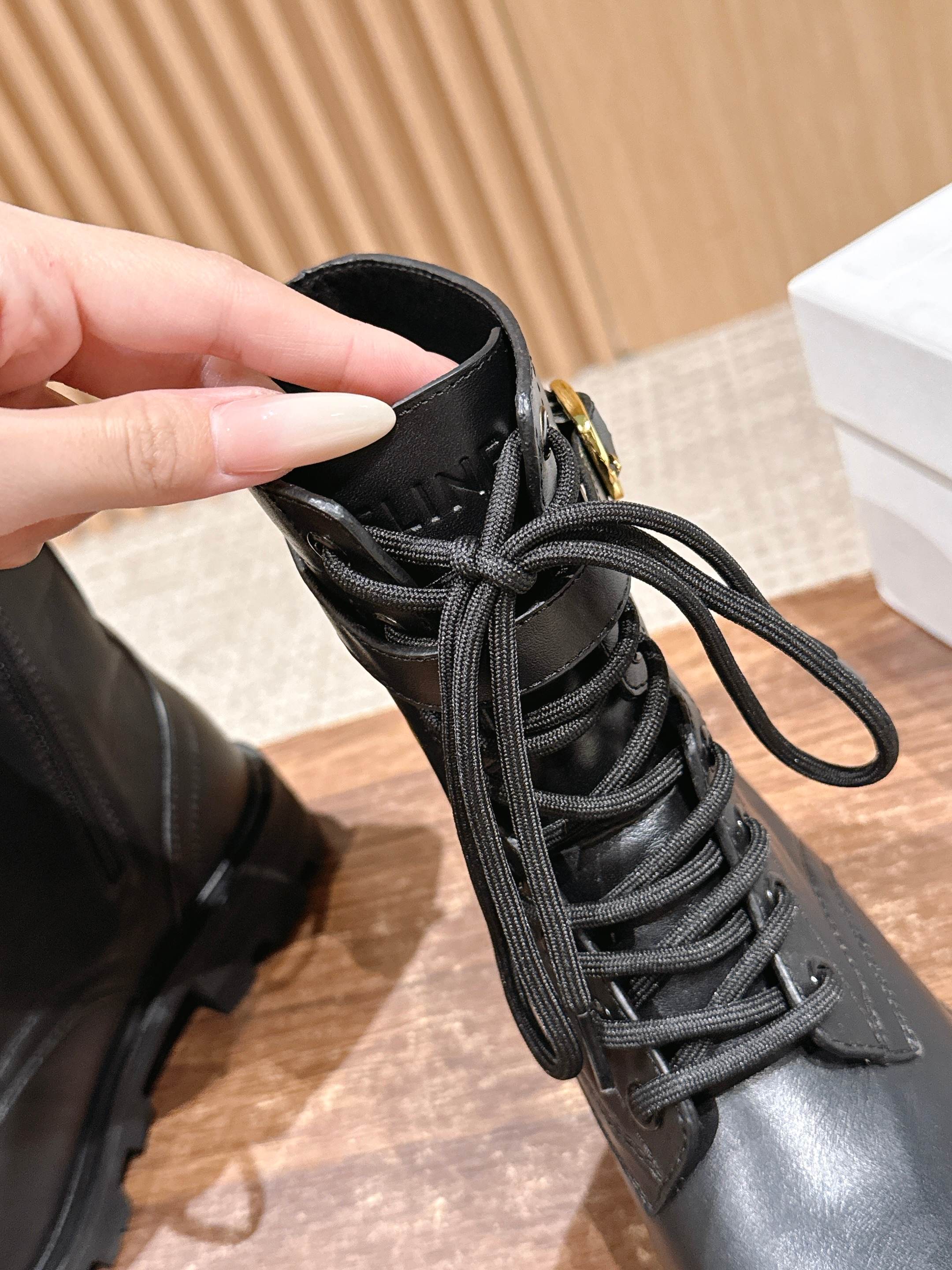Celi 25fw combat boots