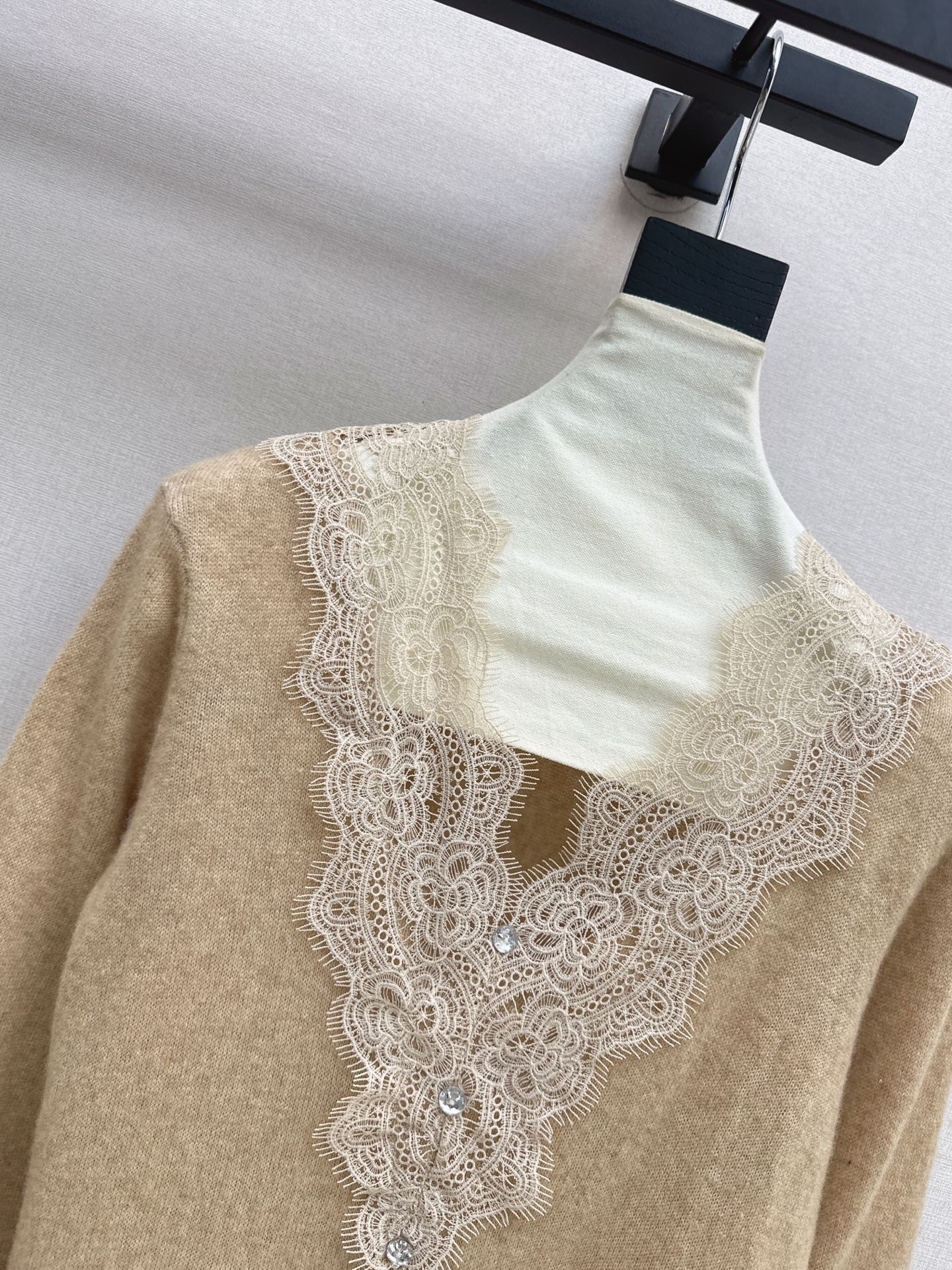 ES 26fw lace wool basic tee