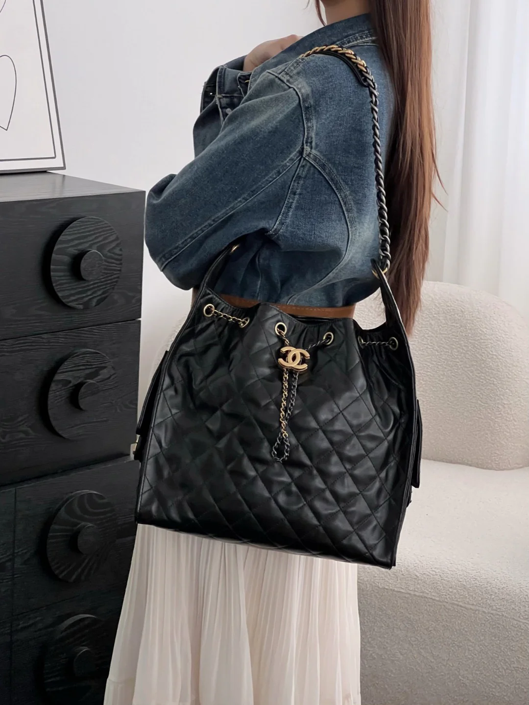 Chan 25A hobo bags