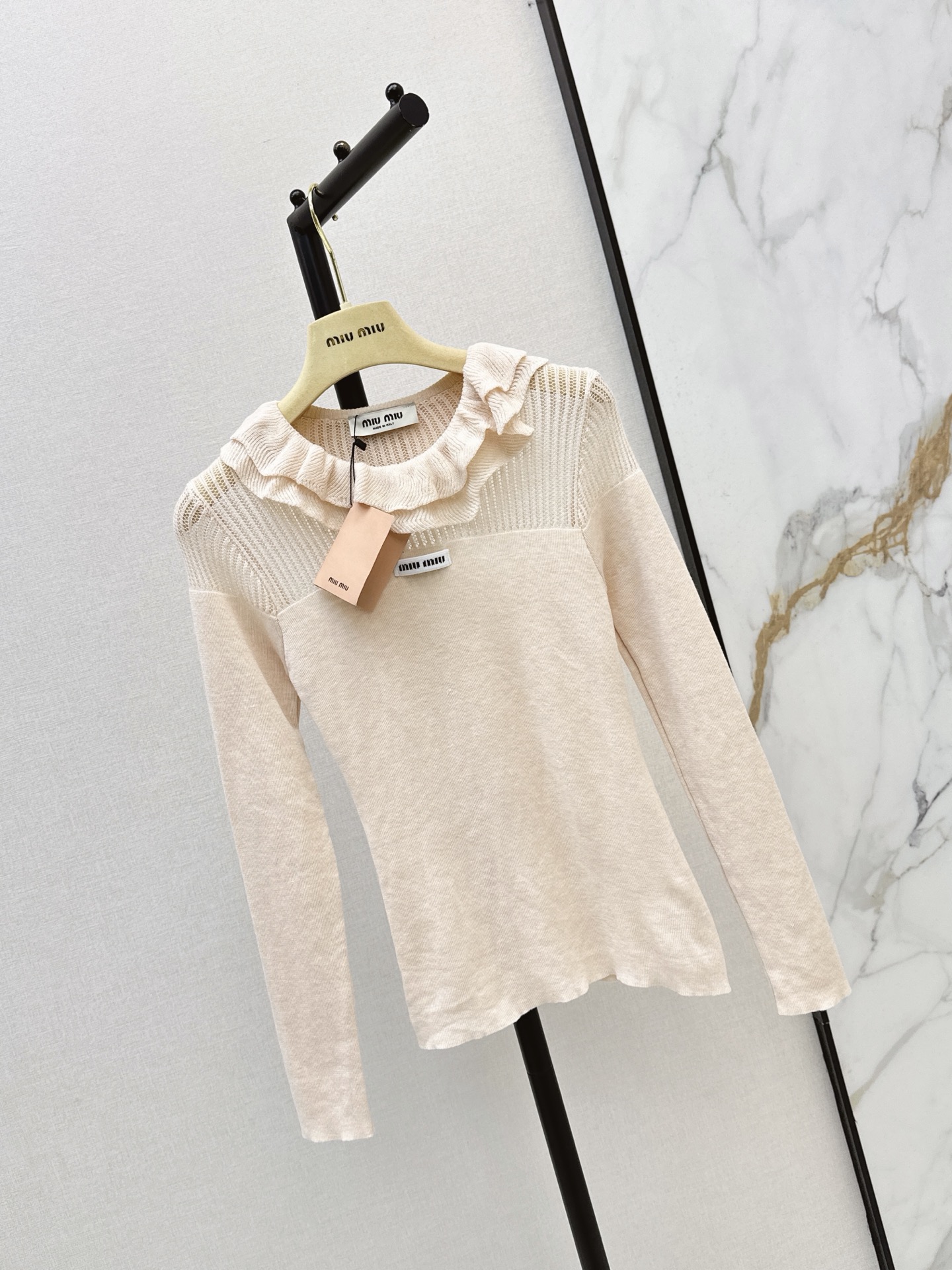 Miu 26fw ruffle knit top