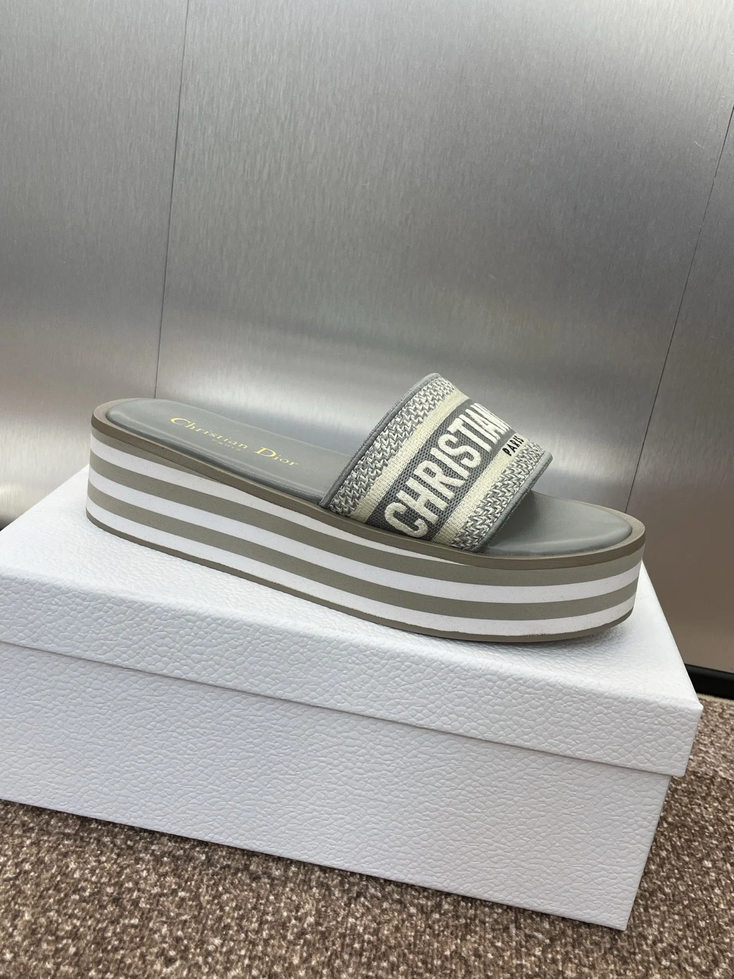 D 25ss ivieta dway slippers
