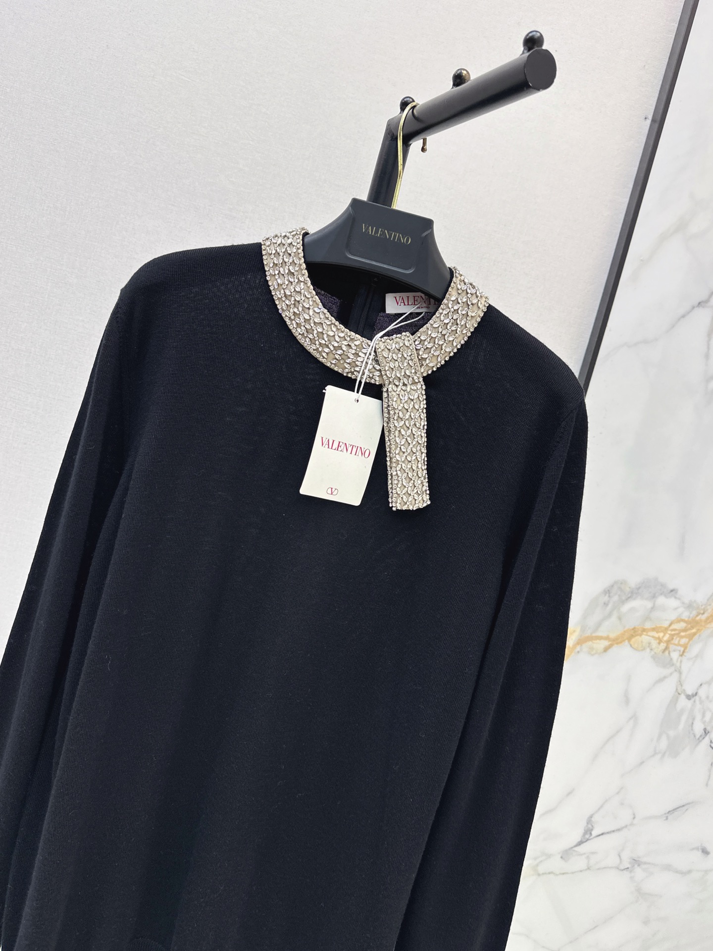 Valen 26fw rhinestone beading knitwear