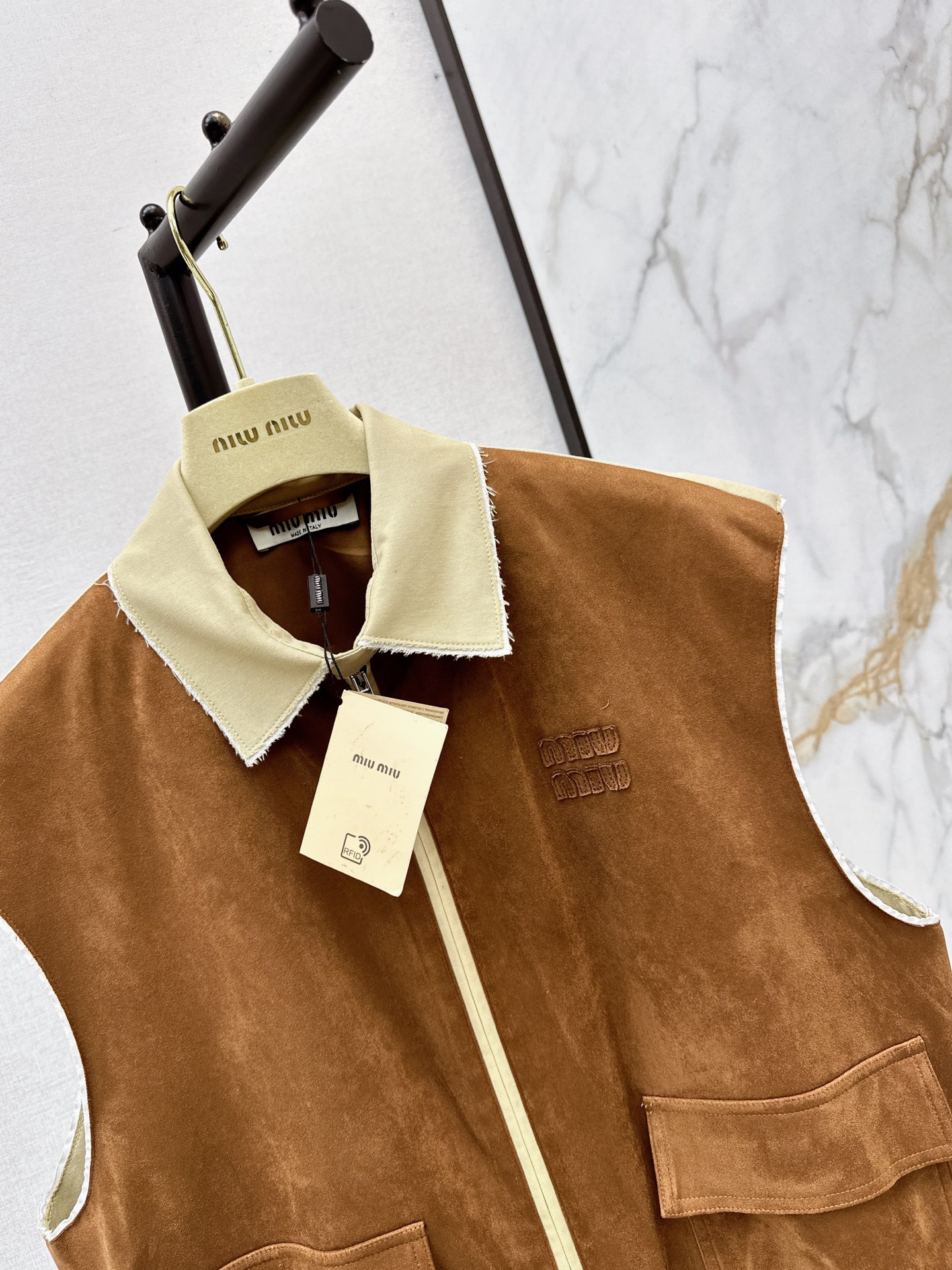Miu 26fw suede-effetc vest jacket