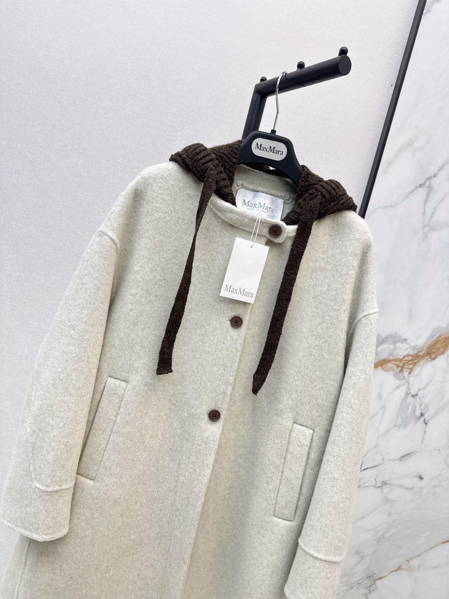 Max 26fw hooded overcoats
