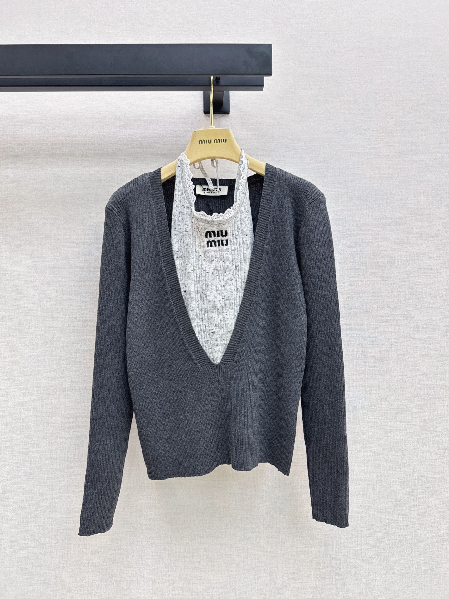 Miu 26fw knit camisole knit sweater sets