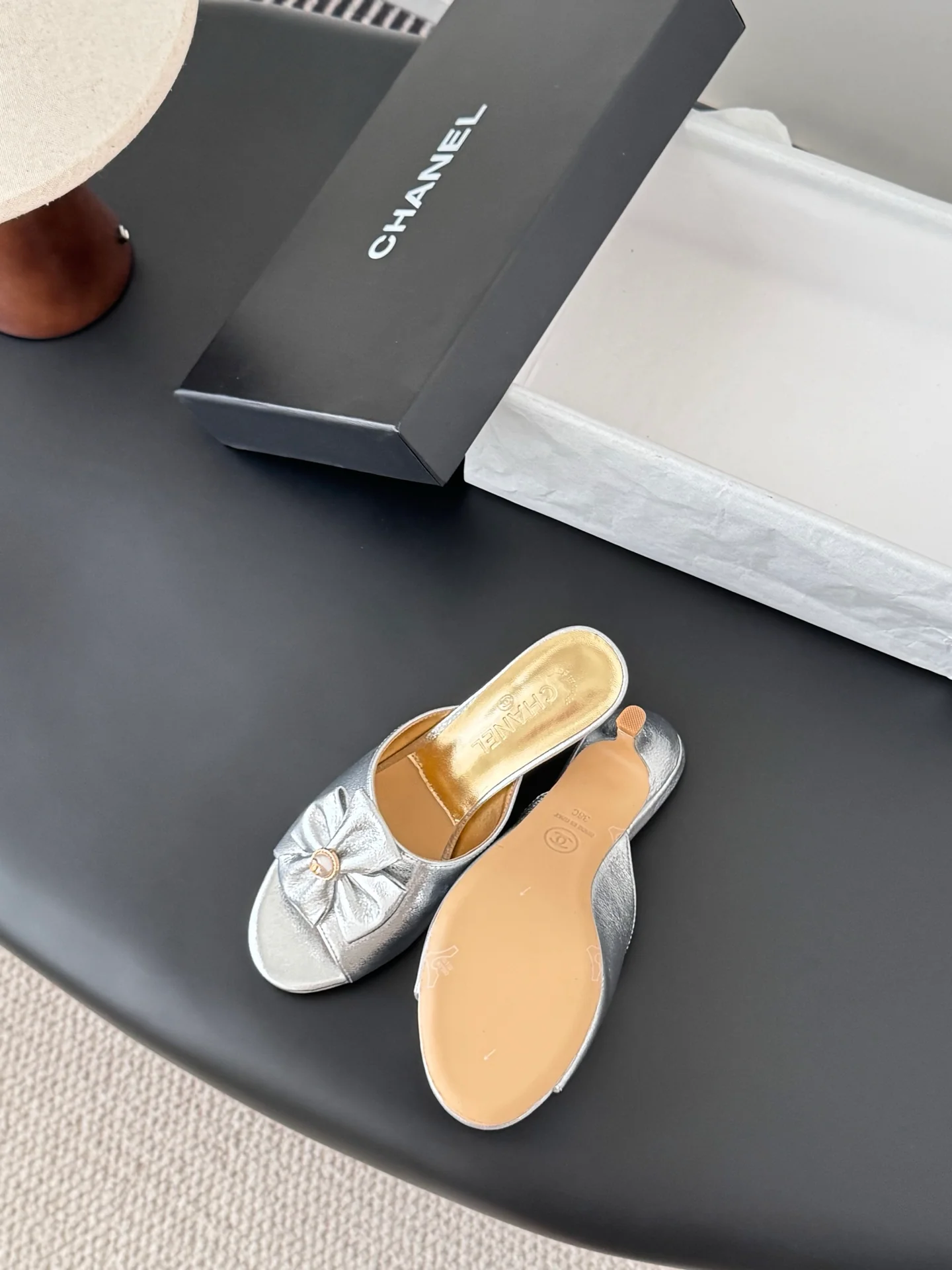 Chan 26ss kitten heel slides