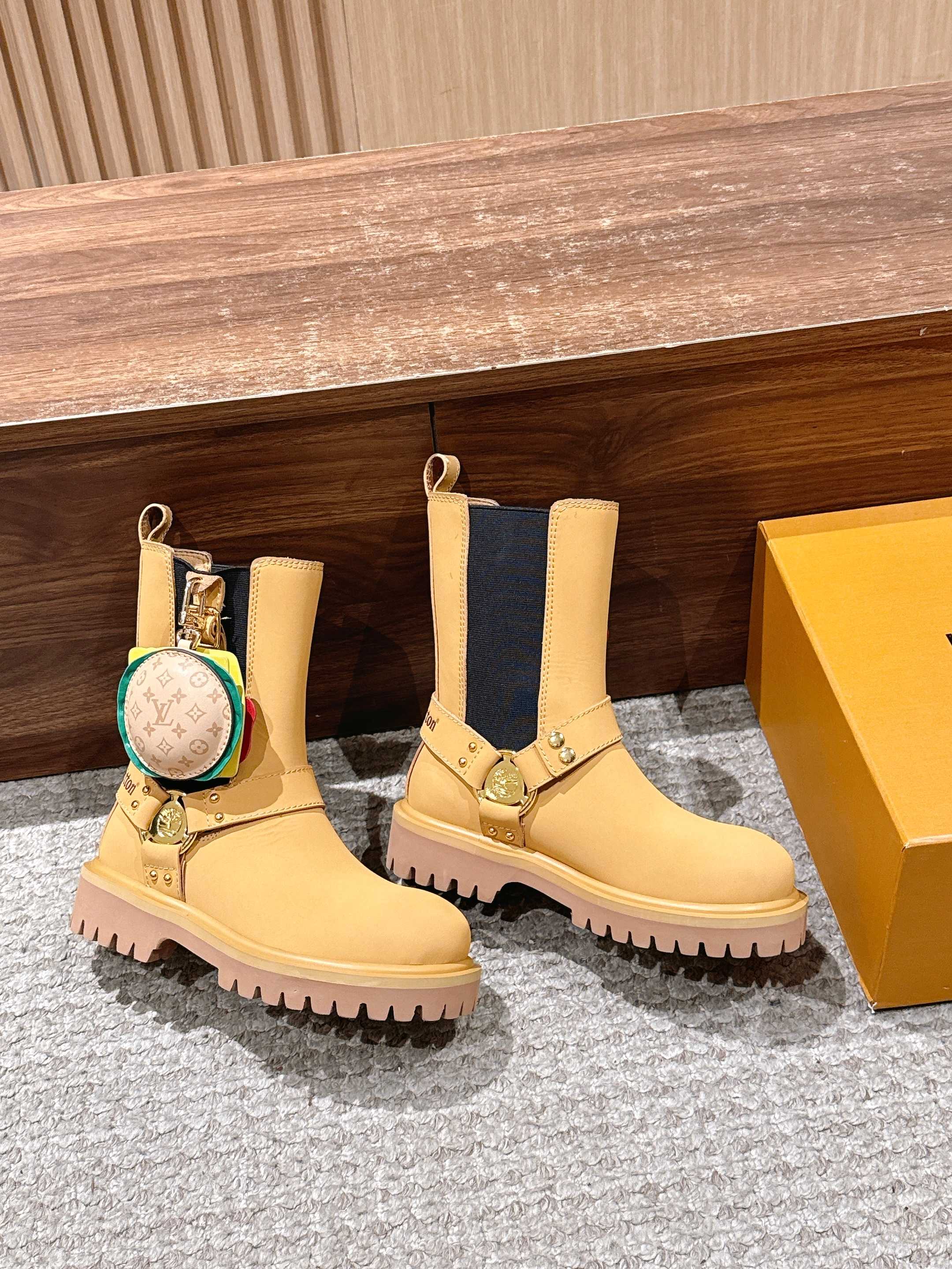 Loui 25fw biker boots