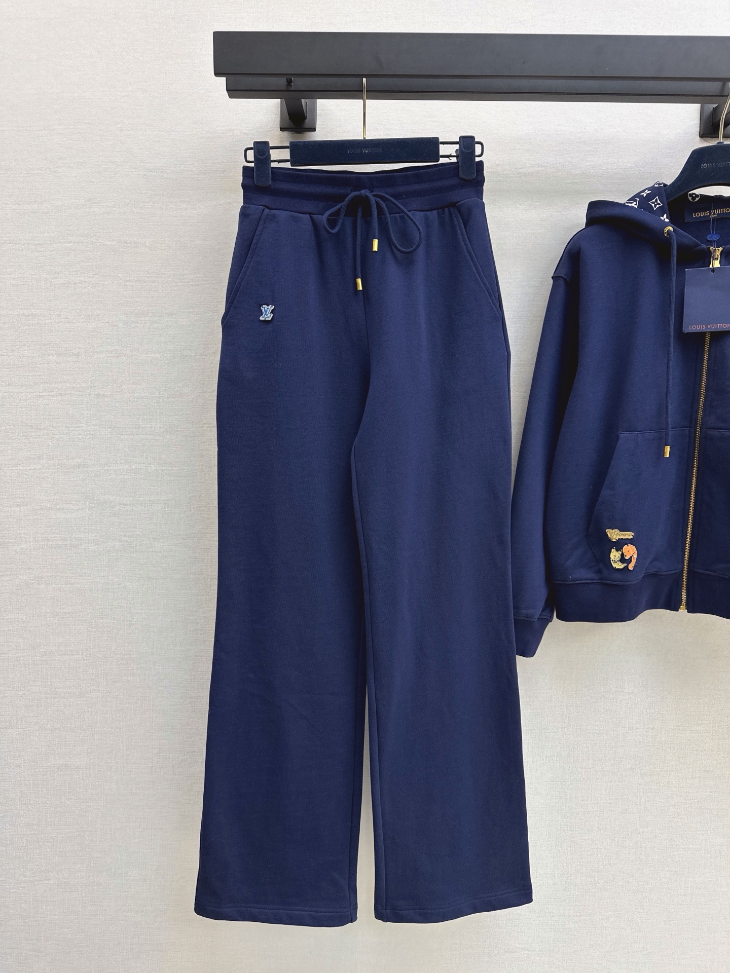 Loui 26fw hooded jacket pant sets